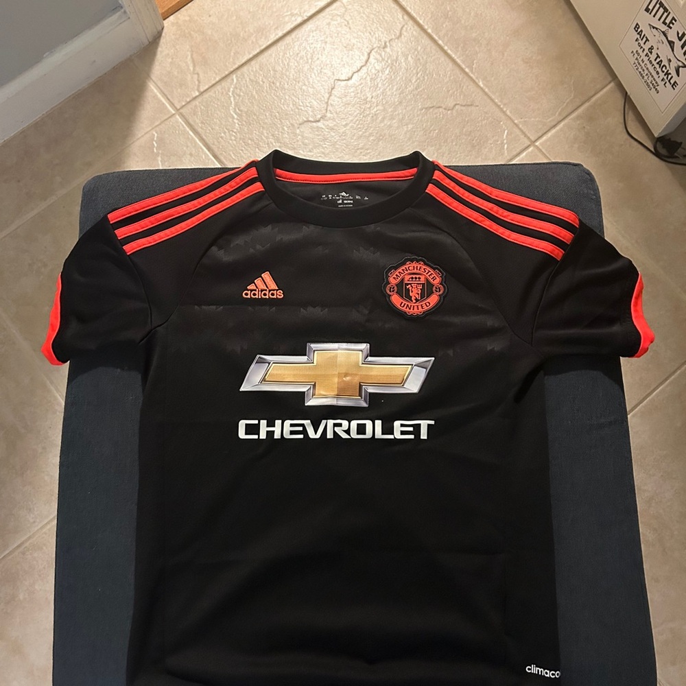 Youth Manchester United jersey